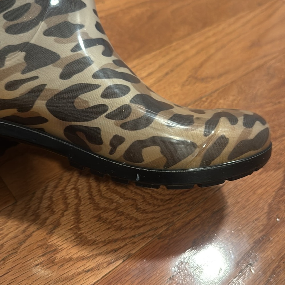 UGG Leopard Print Rain Boots in Brown and Black - Picture 6 of 12
